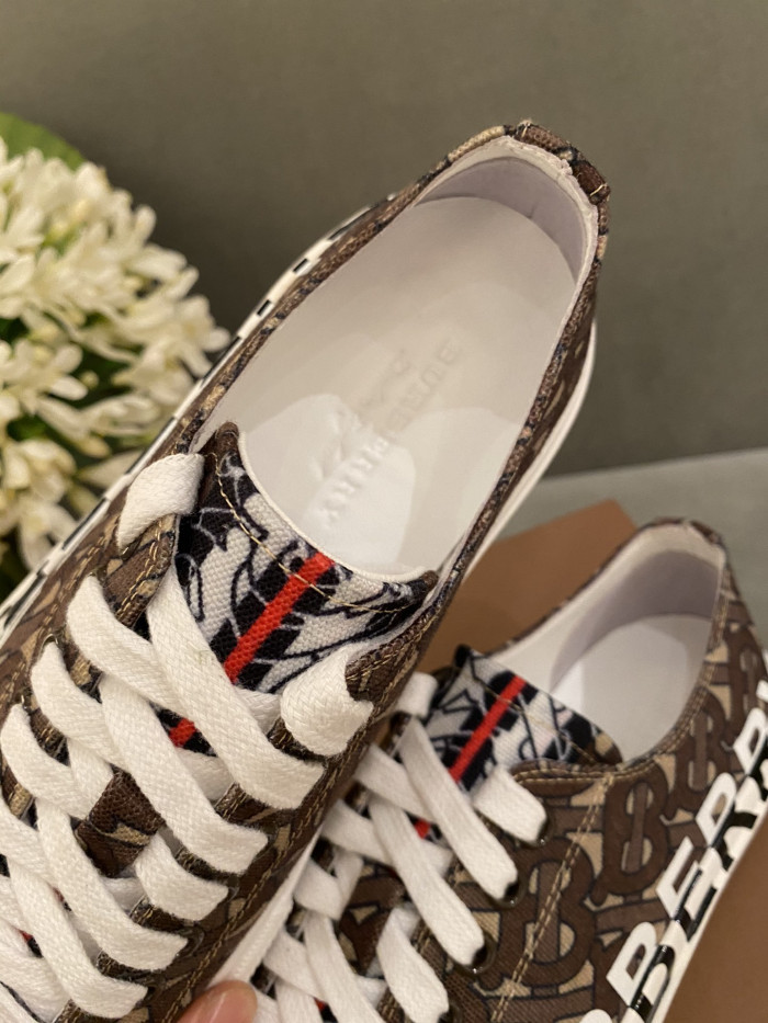 bubry sneakers