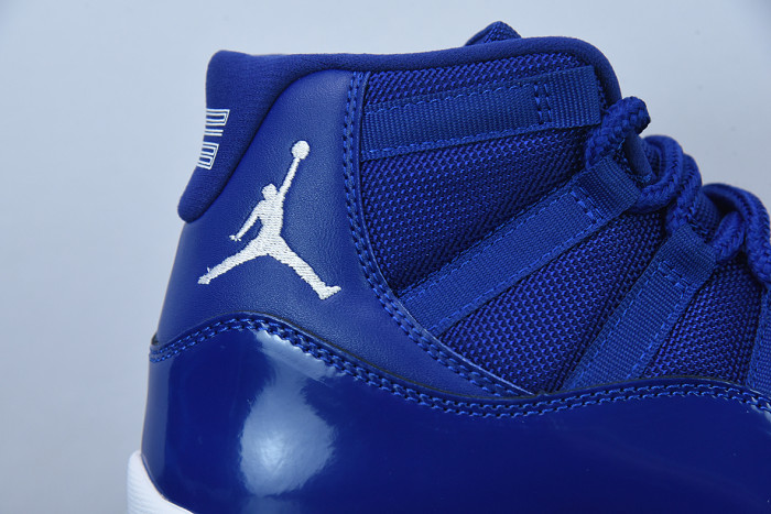 air jordan 11 midnight navy white at7802-115